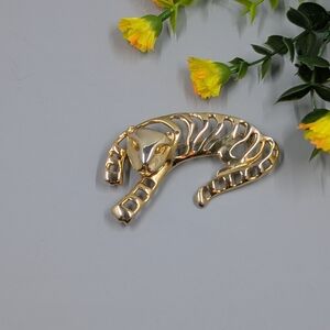 Adorable Vintage Gold Plated Crawling Tiger Brooch